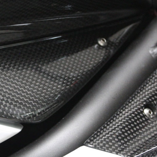 F4 - Air box cover carbon fiber (right)